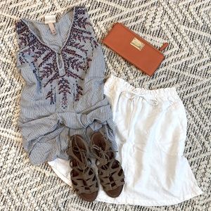 H&M Linen Blend White Skirt - Adjustable tie waist - Pockets! - Size 6